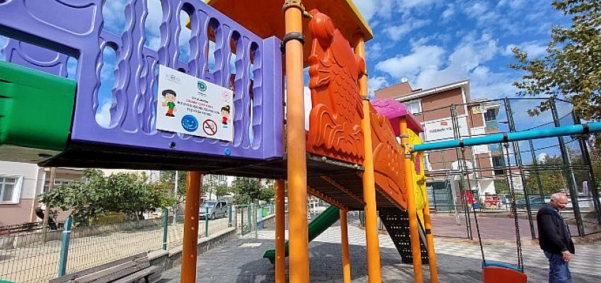 malkarada-parklara-tutun-mamulleri-konusunda-uyari-tabelalari-konuluyor.jpg