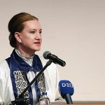 deu-dis-hekimi-adaylari-beyaz-onluklerini-giydi.jpg