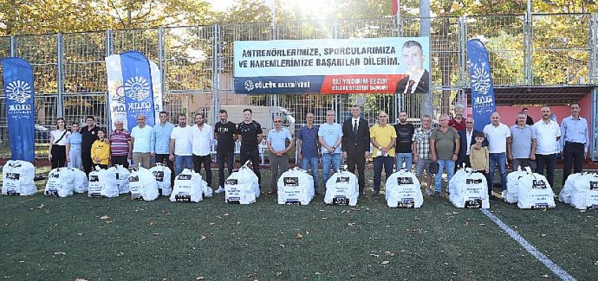golcuk-belediyesinden-amator-spor-kuluplerine-destek.jpg