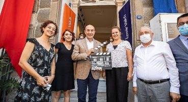 Netflix'in en çok izlenen filmi The Swimmers'ın çekimleri İzmir'de yapıldı