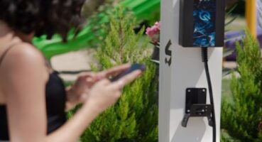 Şebekeyi Evde Yeniden Şekillendirin: Ev Tipi Elektrikli Araç Şarj İstasyonları